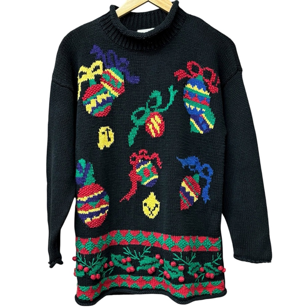 Black knit vintage holiday sweater with ornaments, medium
